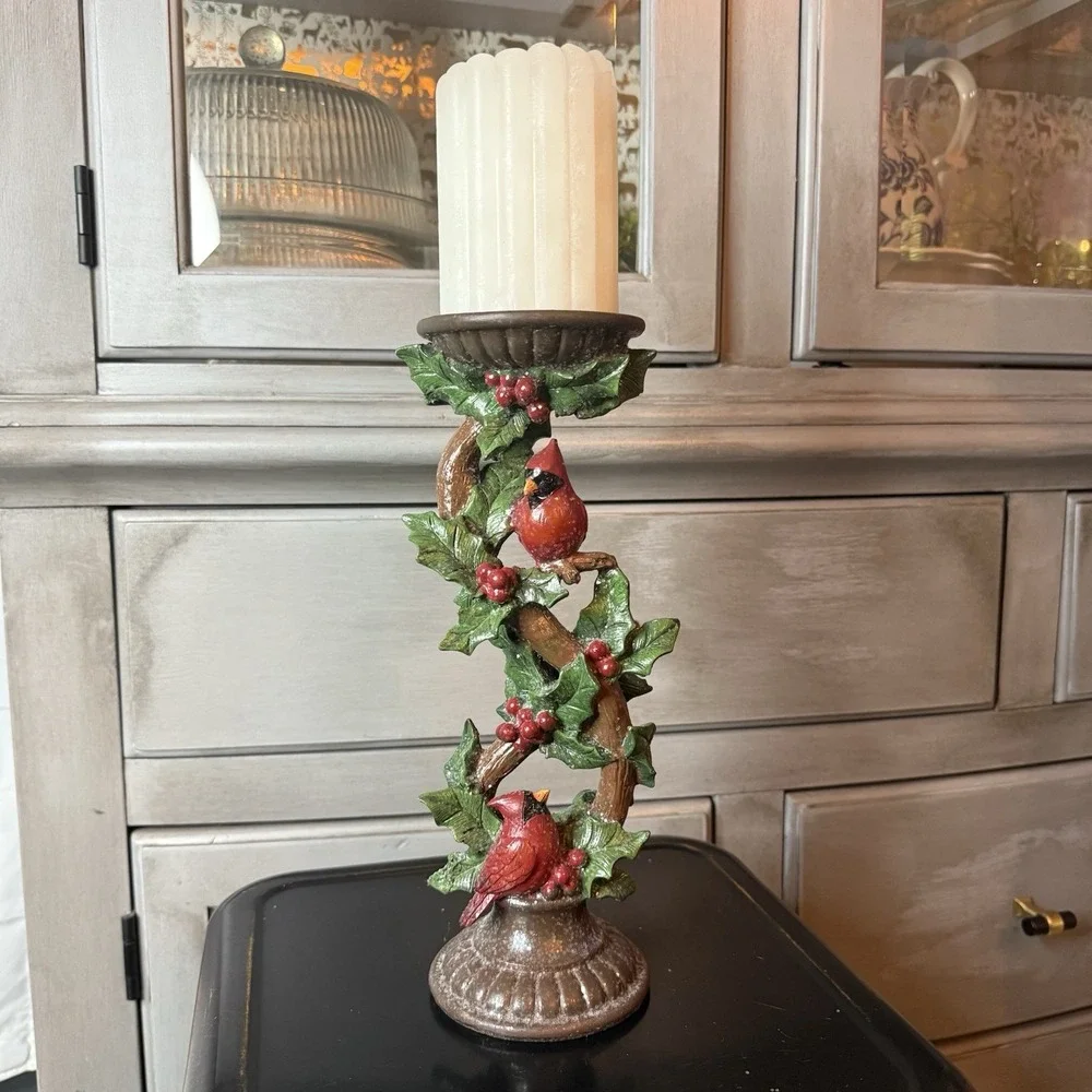 Cardinal festive christmas